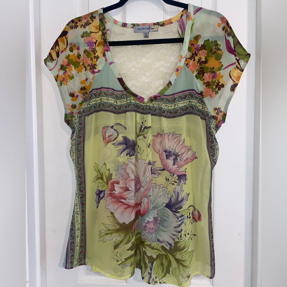 Floral‎ V-Neck Blouse in Green and Pink